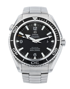 Browse our selection of automatic watches from prestigious brands such as Blancpain, Bell & Ross, Breitling and Rolex.